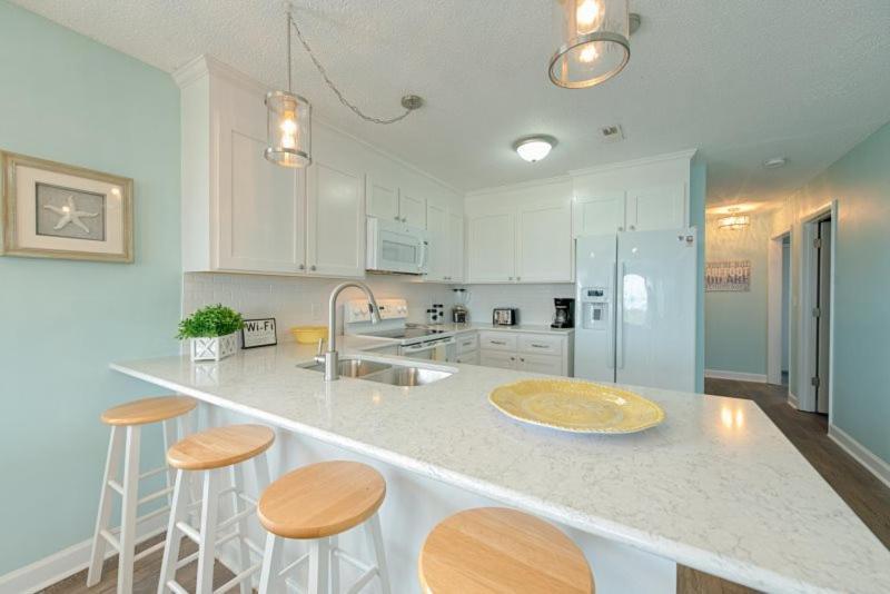 Sandy Dunes Oceanfront Condo - Just Renovated June 2020 Myrtle Beach Eksteriør bilde